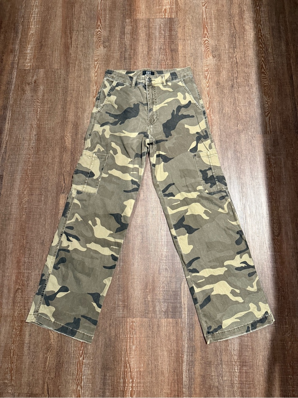 Women’s Camo Cargo Pants - Olive Green